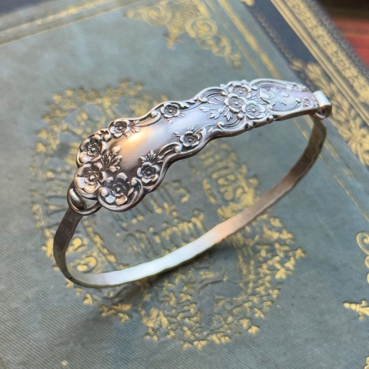 🔥LAST DAY 59% OFF✨Handcrafted Vintage Spoon Bracelet - Made With Authentic Vintage Tools