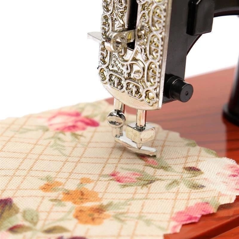 💖Special Offer🦋Wood Mini Sewing Machine Music Box