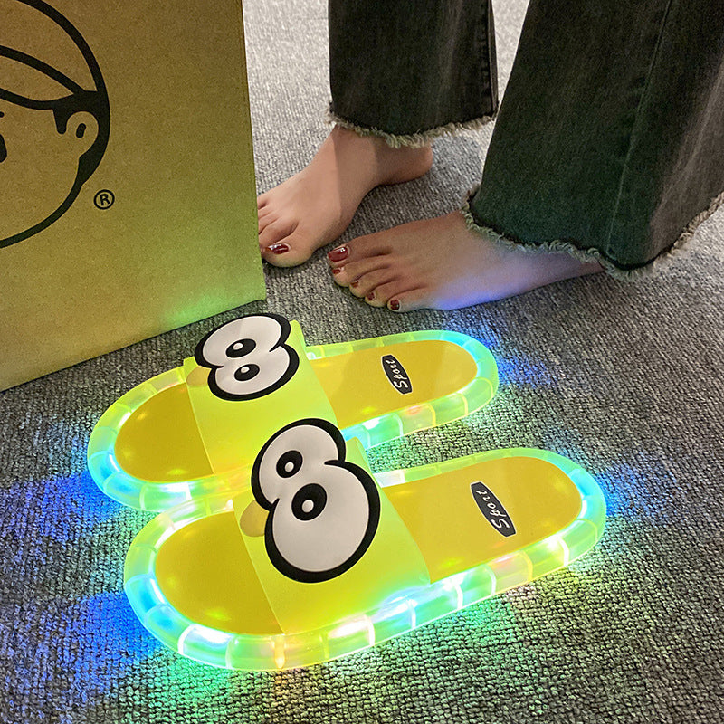 🔥Last Day Sale 60% OFF⏰🩴👀Cute slippers with cartoon motifs that glow👣🎁
