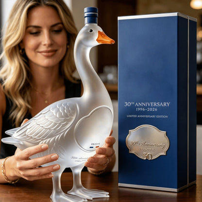 🥰🪿Grey Goose 30th Anniversary 3D Sculpted Vodka Bottle