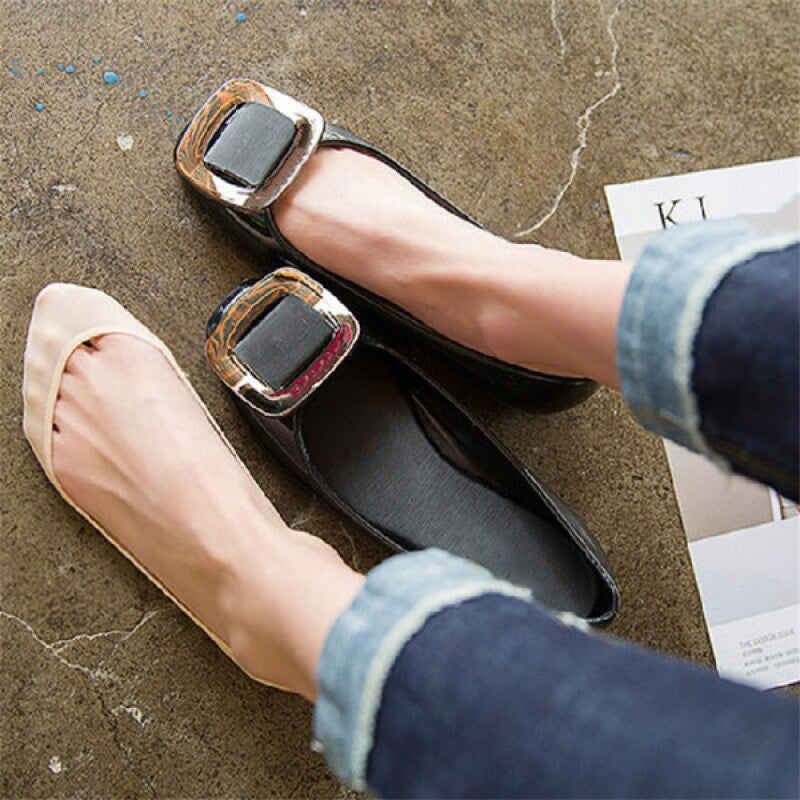 Anti-Slip Invisible Socks – Cushioned Sole & Stays in place
