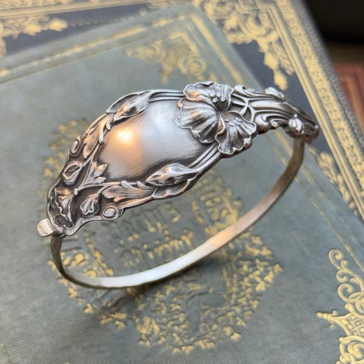 🔥LAST DAY 59% OFF✨Handcrafted Vintage Spoon Bracelet - Made With Authentic Vintage Tools
