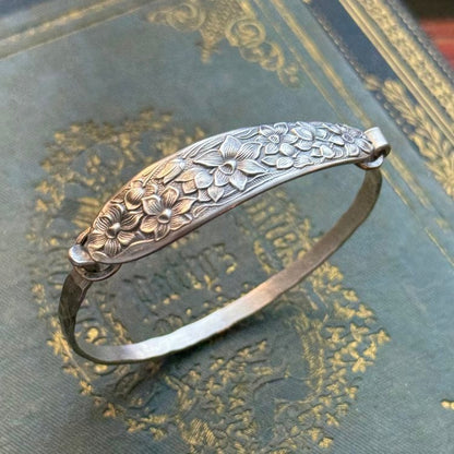 🔥LAST DAY 59% OFF✨Handcrafted Vintage Spoon Bracelet - Made With Authentic Vintage Tools